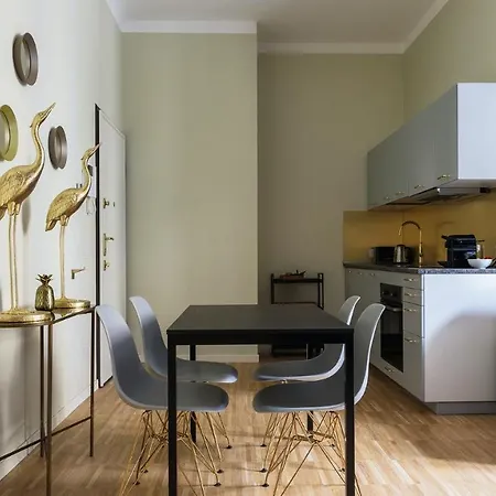 Apartamento Plum Guide - Lightspeed Milão
